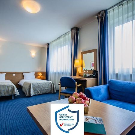 Hotel Wilanow Warszawa By Desilva Екстер'єр фото