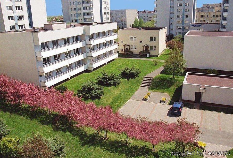 Hotel Wilanow Warszawa By Desilva Екстер'єр фото